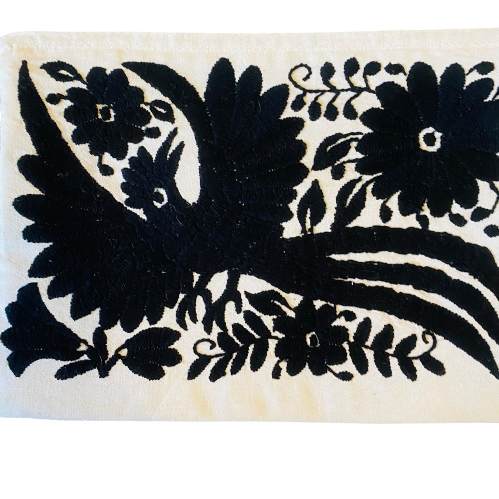 OTOMI Hand Embroidered Made In Mexico Clutch Bag Wristlet - Picture 2 of 8